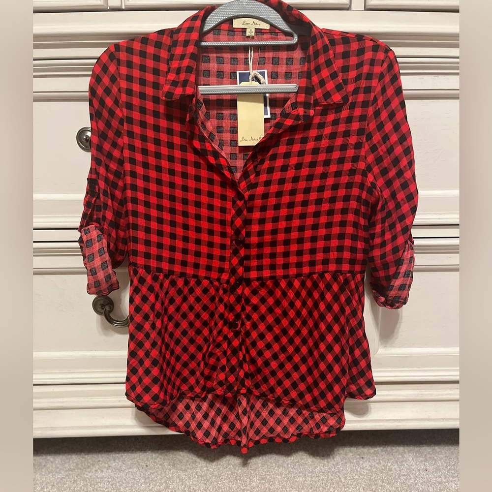 NWT love notes plaid button down, high-low shirt size small